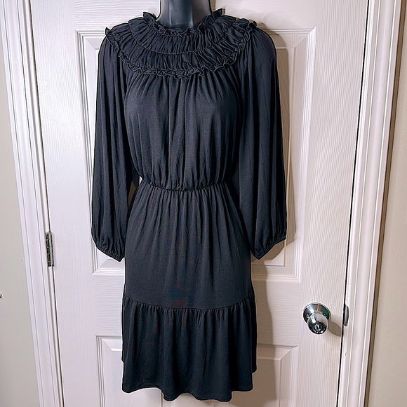 NWT - FALLL IS BLACK π made in light summer material and free flowing π΅ π π! - Picture 6 of 10